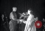 Image Concert et Spectacle de scène pour l'armée russe la Corée du Nord, 1948, de la seconde 9 séquences d'archives historiques vidéo 65675028799