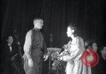 Image Concert et Spectacle de scène pour l'armée russe la Corée du Nord, 1948, de la seconde 11 séquences d'archives historiques vidéo 65675028799