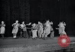 Image Concert et Spectacle de scène pour l'armée russe la Corée du Nord, 1948, de la seconde 31 séquences d'archives historiques vidéo 65675028799