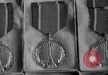 Immagine di Esercito sovietico e ufficiali di marina assegnato La Corea del Nord, 1948, secondo 34 filmato di repertorio 65675028801