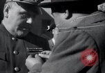 Immagine di Esercito sovietico e ufficiali di marina assegnato La Corea del Nord, 1948, secondo 45 filmato di repertorio 65675028801