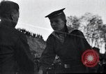 Immagine di Il vice Premier Hong Myung egli presenta medaglie da esercito sovietico La Corea del Nord, 1948, secondo 20 filmato di repertorio 65675028802