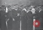 Immagine di Il vice Premier Hong Myung egli presenta medaglie da esercito sovietico La Corea del Nord, 1948, secondo 34 filmato di repertorio 65675028802