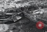 Standbild Bulldozer löscht Straße Birma, 1943, aus Sekunde 15 historischem Filmmaterial Videoclip 65675028820