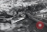 Standbild Bulldozer löscht Straße Birma, 1943, aus Sekunde 25 historischem Filmmaterial Videoclip 65675028820
