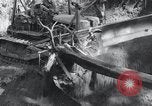 Standbild Bulldozer löscht Straße Birma, 1943, aus Sekunde 31 historischem Filmmaterial Videoclip 65675028820
