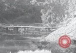 Standbild Straßenbau Birma, 1943, aus Sekunde 39 historischem Filmmaterial Videoclip 65675028821