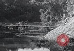 Standbild Straßenbau Birma, 1943, aus Sekunde 43 historischem Filmmaterial Videoclip 65675028821