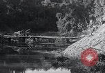 Standbild Straßenbau Birma, 1943, aus Sekunde 44 historischem Filmmaterial Videoclip 65675028821