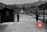 Image -NOUS Outposts n° 12 et 13 Kaesong Corée 38e parallèle, 1947, de la seconde 10 séquences d'archives historiques vidéo 65675028823