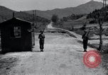 Image -NOUS Outposts n° 12 et 13 Kaesong Corée 38e parallèle, 1947, de la seconde 12 séquences d'archives historiques vidéo 65675028823