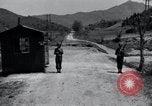 Image -NOUS Outposts n° 12 et 13 Kaesong Corée 38e parallèle, 1947, de la seconde 14 séquences d'archives historiques vidéo 65675028823