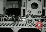Image Celbrations sur la reprise de Séoul Séoul Corée, 1948, de la seconde 15 séquences d'archives historiques vidéo 65675028825