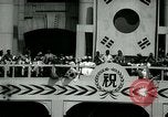 Image Celbrations sur la reprise de Séoul Séoul Corée, 1948, de la seconde 34 séquences d'archives historiques vidéo 65675028825