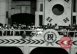 Image Celbrations sur la reprise de Séoul Séoul Corée, 1948, de la seconde 42 séquences d'archives historiques vidéo 65675028825