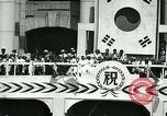 Image Celbrations sur la reprise de Séoul Séoul Corée, 1948, de la seconde 47 séquences d'archives historiques vidéo 65675028825