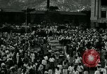 Image coréen étudiants et civils de bandes mars Séoul Corée, 1948, de la seconde 3 séquences d'archives historiques vidéo 65675028828