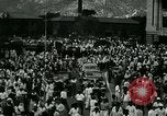 Image coréen étudiants et civils de bandes mars Séoul Corée, 1948, de la seconde 4 séquences d'archives historiques vidéo 65675028828