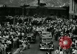Image coréen étudiants et civils de bandes mars Séoul Corée, 1948, de la seconde 10 séquences d'archives historiques vidéo 65675028828