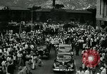 Image coréen étudiants et civils de bandes mars Séoul Corée, 1948, de la seconde 11 séquences d'archives historiques vidéo 65675028828