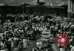 Image coréen étudiants et civils de bandes mars Séoul Corée, 1948, de la seconde 13 séquences d'archives historiques vidéo 65675028828