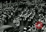 Image coréen étudiants et civils de bandes mars Séoul Corée, 1948, de la seconde 27 séquences d'archives historiques vidéo 65675028828