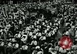 Image coréen étudiants et civils de bandes mars Séoul Corée, 1948, de la seconde 32 séquences d'archives historiques vidéo 65675028828