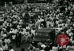 Image coréen étudiants et civils de bandes mars Séoul Corée, 1948, de la seconde 59 séquences d'archives historiques vidéo 65675028828
