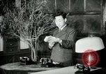 Image Telephone Workers Comité teste de nouvelles lignes Corée, 1947, de la seconde 56 séquences d'archives historiques vidéo 65675028829