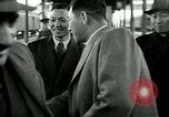 Image les dirigeants nord-coréens quittent pour la Tchécoslovaquie la Corée du Nord, 1947, de la seconde 24 séquences d'archives historiques vidéo 65675028831