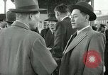 Image les dirigeants nord-coréens quittent pour la Tchécoslovaquie la Corée du Nord, 1947, de la seconde 32 séquences d'archives historiques vidéo 65675028831