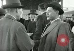 Image les dirigeants nord-coréens quittent pour la Tchécoslovaquie la Corée du Nord, 1947, de la seconde 33 séquences d'archives historiques vidéo 65675028831