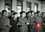 Image Président du Parti des travailleurs Kim Du Bong présente des médailles Corée, 1947, de la seconde 9 séquences d'archives historiques vidéo 65675028832