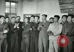 Image Président du Parti des travailleurs Kim Du Bong présente des médailles Corée, 1947, de la seconde 29 séquences d'archives historiques vidéo 65675028832