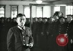 Image Président du Parti des travailleurs Kim Du Bong présente des médailles Corée, 1947, de la seconde 45 séquences d'archives historiques vidéo 65675028832
