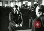 Image Président du Parti des travailleurs Kim Du Bong présente des médailles Corée, 1947, de la seconde 52 séquences d'archives historiques vidéo 65675028832