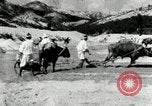 Standbild koreanischen Bauern sand Entfernen von Reis Bereich Korea, 1936, aus Sekunde 53 historischem Filmmaterial Videoclip 65675028843