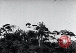 Standbild Twin Steinschnitzereien der Buddhas auf dem Berg Chan-ji Korea, 1936, aus Sekunde 18 historischem Filmmaterial Videoclip 65675028857