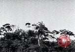 Standbild Twin Steinschnitzereien der Buddhas auf dem Berg Chan-ji Korea, 1936, aus Sekunde 24 historischem Filmmaterial Videoclip 65675028857