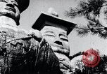 Standbild Twin Steinschnitzereien der Buddhas auf dem Berg Chan-ji Korea, 1936, aus Sekunde 50 historischem Filmmaterial Videoclip 65675028857