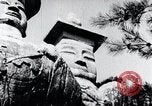 Standbild Twin Steinschnitzereien der Buddhas auf dem Berg Chan-ji Korea, 1936, aus Sekunde 53 historischem Filmmaterial Videoclip 65675028857