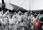 Standbild koreanischen Dorfbewohnern beschwichtigen lokale Spirituosen Korea, 1936, aus Sekunde 35 historischem Filmmaterial Videoclip 65675028858