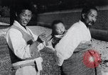 Image agriculteur coréen de la grande famille Corée, 1936, de la seconde 31 séquences d'archives historiques vidéo 65675028866