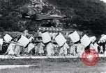 Standbild koreanischen Bauern in einen Trauerzug Korea, 1936, aus Sekunde 13 historischem Filmmaterial Videoclip 65675028870