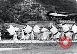 Standbild koreanischen Bauern in einen Trauerzug Korea, 1936, aus Sekunde 16 historischem Filmmaterial Videoclip 65675028870