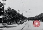 Immagine di Esercito giapponese che occupa la città come abitanti watch Kyongsong Corea, 1945, secondo 46 filmato di repertorio 65675028871