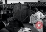 Immagine di Armi e contrabands Seoul COREA, 1948, secondo 47 filmato di repertorio 65675028876