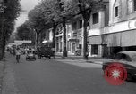 Standbild Straßen mit Menschen und Fahrzeugen Saigon Vietnam, 1955, aus Sekunde 21 historischem Filmmaterial Videoclip 65675028880