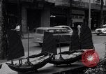 Image toy Sampans Saigon Vietnam, 1955, de la seconde 26 séquences d'archives historiques vidéo 65675028883