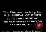 Standbild Zink Pflanze Arbeitnehmer Franklin New Jersey USA, 1914, aus Sekunde 11 historischem Filmmaterial Videoclip 65675028892